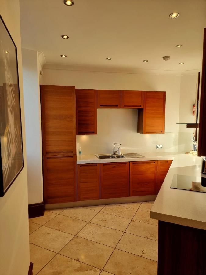 Luxury 2 Bedroom City Centre Apartment With Panoramic Views And High Ceilings Aberdeen Buitenkant foto