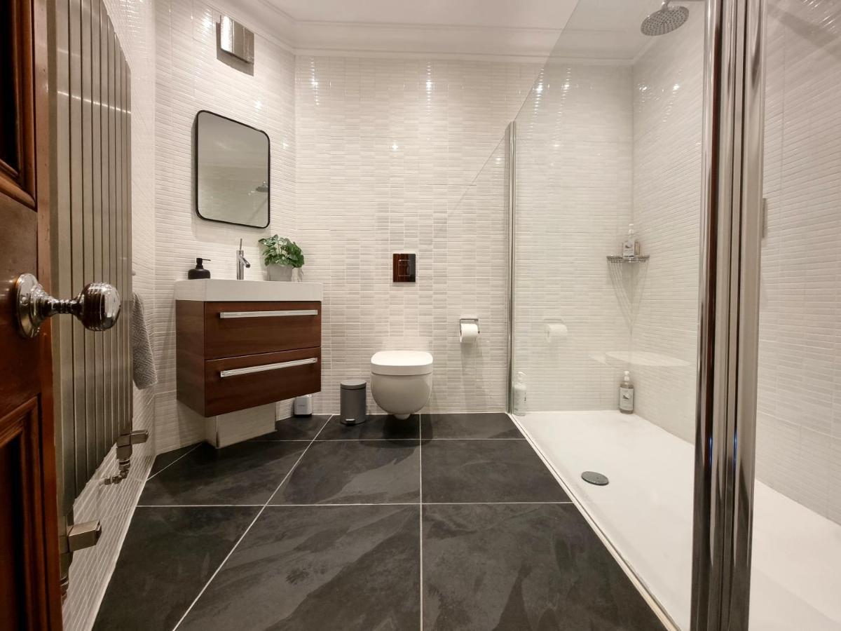 Luxury 2 Bedroom City Centre Apartment With Panoramic Views And High Ceilings Aberdeen Buitenkant foto